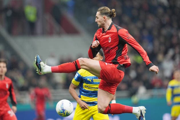 AC Milan s Adrien Rabiot during the Serie A soccer match between Ac Milan and Parma at the San Siro Stadium in Milan , north Italy - Sunday , February 22 , 2025. - Soccer .  Copyright: xSpada LaPressex