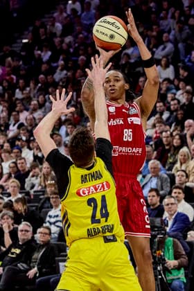 German Basketball League BBL Cup, BMA365 Bamberg BASKETS vs ALBA Berlin, Berlin ALBA, Bamberg BMA365 BASKETS, 2026 02 22 in Munich SAP Garden CROWLEY Austin BMA365 Bamberg BASKETS Shooting Guard SG Nr85 BAM85 , ARTMAN NAHMIASSCHMITT Guy ALBA Berlin Point Guard PG Nr24 BER24 sportworld Munich SAP Garden Bayern Germany