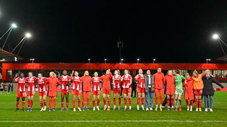 22 02 2026, Google Pixel Womens Soccer Bundesliga 2025 2026, Matchday 19, FC Bayern Munich VfL Wolfsburg, at Bayern Campus Munich, The Bayern players celebrate