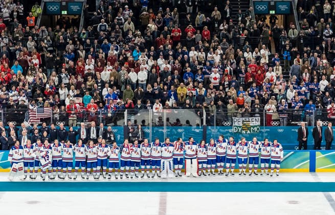 February 22, 2026, Milan, Lombardy, Italy: Team USA stands for the national anthem after defeating Team Canada 2:1 in overtime for the Mens Gold Medal Game at the Milano Santagiulia Ice hockey, Eishockey Arena in MILAN, Italy during the 2026 Milano Cortina Winter Olympics. Milan Italy - ZUMAa161 20260222_oly_a161_082 Copyright: xWalterxG.xArcex