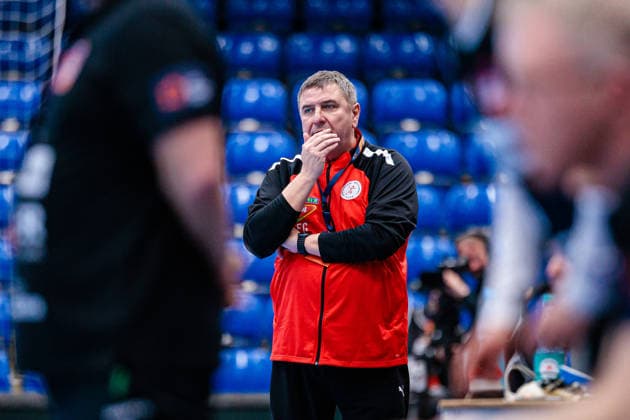 Gabor Elek MOL Esztergom, Coach GER, HSG Blomberg Lippe GER vs MOL Esztergom HUN , Handball, EHF European League Women, Group Phase, 22 02 2026 GER, HSG Blomberg Lippe GER vs MOL Esztergom HUN , Handball, EHF European League Women, Group Phase, 22 02 2026 Lemgo Copyright: xEibner-Pressefoto JanxRollingerx EP_JSK