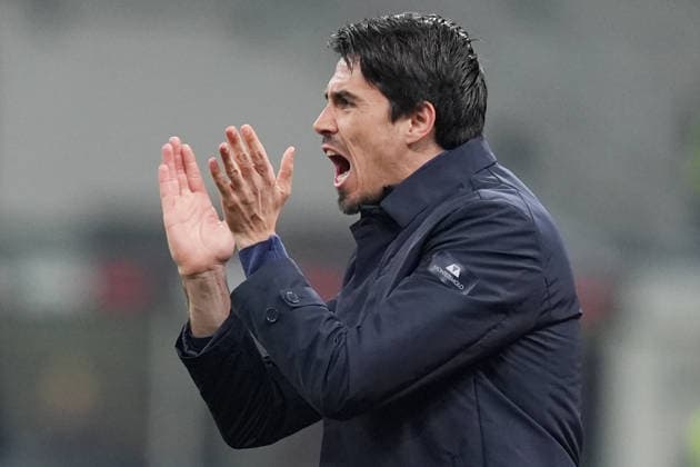 Parma™s head coach Carlos Cuesta during the Serie A soccer match between Ac Milan and Parma at the San Siro Stadium in Milan , north Italy - Sunday , February 22 , 2025. - Soccer .  Copyright: xSpada LaPressex