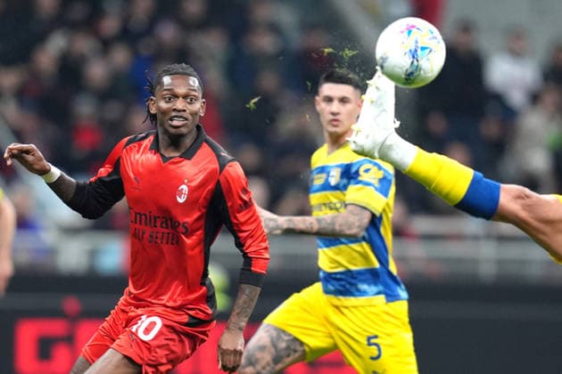 AC Milan™s Rafael Leao during the Serie A soccer match between Ac Milan and Parma at the San Siro Stadium in Milan , north Italy - Sunday , February 22 , 2025. - Soccer .  Copyright: xSpada LaPressex