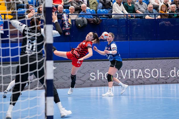 HSG Blomberg Lippe GER vs MOL Esztergom HUN , Handball, EHF European League Women, Group Phase, 22 2 2026, Season 2025 2026, Lemgo Borbala Ballai MOL Esztergom, 13 in goal Lemgo Phoenix Contact Arena Germany