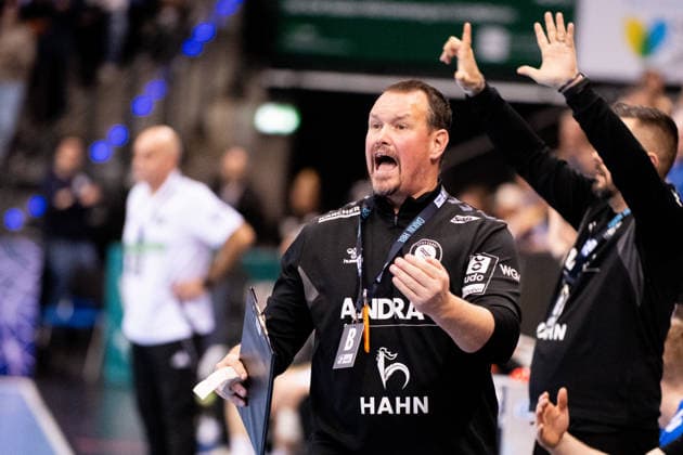 Misha Kaufmann, TVB Stuttgart, Coach Coach , engaged TVB Stuttgart vs TSV Hannover Burgdorf, DAIKIN Handballbundesliga, 22 Matchday, Season 2025 2026, 22 02 2026 Eibner Pressefoto Andreas Ulmer TVB Stuttgart vs TSV Hannover Burgdorf, DAIKIN Handballbundesliga, 22 Matchday, Season 2025 2026, 22 02 2026 Stuttgart Copyright: xEibner-Pressefoto AndreasxUlmerx EP_AUR