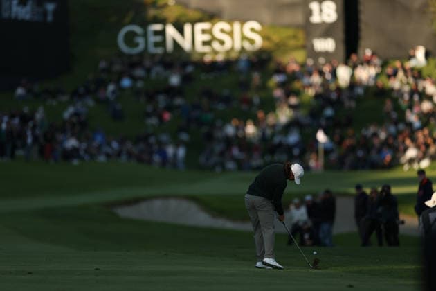February 22, 2026, Pacific Palisades, California, USA: TOMMY FLEETWOOD plays an approach shot into the 18th green during the second round of the Genesis Invitational at the Riviera Country club in Pacific Palisades, California. Golf_PGATour_Genesis_Invitational  - ZUMAt158 20260222_zsp_t158_014 Copyright: xBrentonxTsex