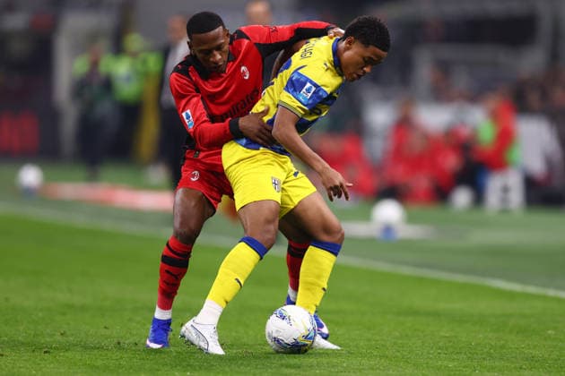 Hernani Azevedo (Parma Calcio) battle for the ball, Serie A, AC Milan v Parma Calcio 1913, Giuseppe Meazza, February 22, 2026, Milan, Italy.