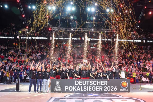 Bamberg Baskets players celebrate cup victory, Emotions, Joy, Winner, GER, BMA365 Bamberg Baskets vs Alba Berlin, Basketball, BBL Cup, BMW TOP FOUR, Final, Season 2025 2026, 22 02 2026, GER, BMA365 Bamberg Baskets vs Alba Berlin, Basketball, BBL Cup, BMW TOP FOUR, Final, Season 2025 2026, 22 02 2026 Muenchen Copyright: xEibner-Pressefoto JennixMaulx EP_JML