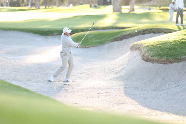 February 22, 2026, Pacific Palisades, California, USA: RORY MCILROY plays a shot from the green side bunker on the 17th hole during the second round of the Genesis Invitational at the Riviera Country club in Pacific Palisades, California. Golf_PGATour_Genesis_Invitational  - ZUMAt158 20260222_zsp_t158_046 Copyright: xBrentonxTsex