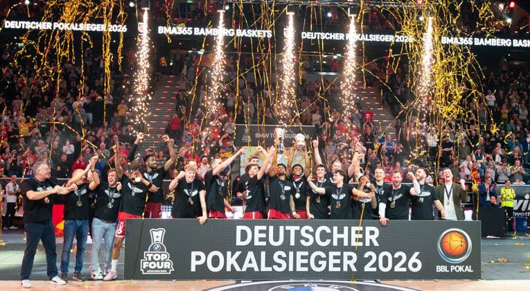 22 2 2026, Basketball, Men, BMW Top Four 2026, Final Four, Final, Alba Berlin BMA 365 Bamberg Baskets, The BMA365 Bamberg Baskets team at the award ceremony for the 2026 Cup Winner Munich SAP Garden Bayern Germany