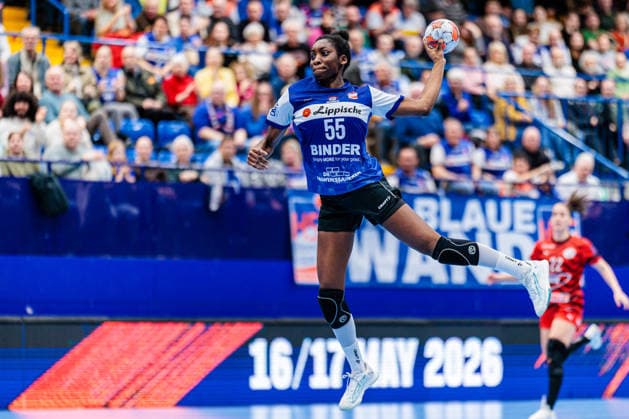Farrelle Njinkeu HSG Blomberg Lippe, 55 on goal throw GER, HSG Blomberg Lippe GER vs MOL Esztergom HUN , Handball, EHF European League Women, Group Phase, 22 02 2026 GER, HSG Blomberg Lippe GER vs MOL Esztergom HUN , Handball, EHF European League Women, Group Phase, 22 02 2026 Lemgo Copyright: xEibner-Pressefoto JanxRollingerx EP_JSK