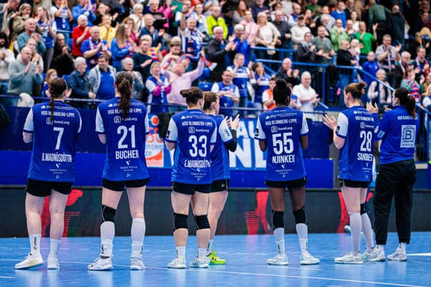 The team of HSG Blomberg Lippe is disappointed sad after 31 31 draw GER, HSG Blomberg Lippe GER vs MOL Esztergom HUN , Handball, EHF European League Women, Group Phase, 22 02 2026 GER, HSG Blomberg Lippe GER vs MOL Esztergom HUN , Handball, EHF European League Women, Group Phase, 22 02 2026 Lemgo Copyright: xEibner-Pressefoto JanxRollingerx EP_JSK
