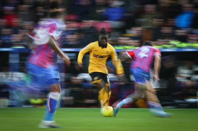 Mateus Mane of Wolverhampton Wanderers takes on Daniel Munoz of Crystal Palace Crystal Palace v Wolverhampton Wanderers, Premier League, Football, Selhurst Park, London, UK - 22 Feb 2026London Selhurst Park United Kingdom EDITORIAL USE ONLY No use with unauthorised audio, video, data, fixture lists, club league logos or live services. Online in-match use limited to 120 images, no video emulation. No use in betting, games or single club league player publications. Copyright: xSimonxDael Shutterstockx 16681548db