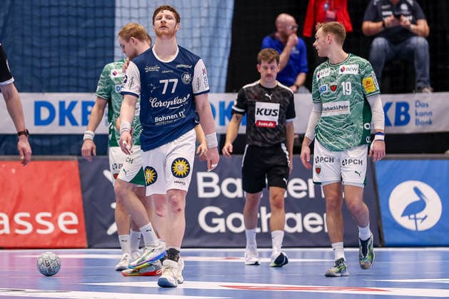22 02 2026, Handball, HBL, Bergischer HC Füchse Berlin, Mitsubishi Electric HALLE Düsseldorf Johannes Wasielewski BHC 77 disappointed Disappointment after defeat North Rhine-Westphalia Germany