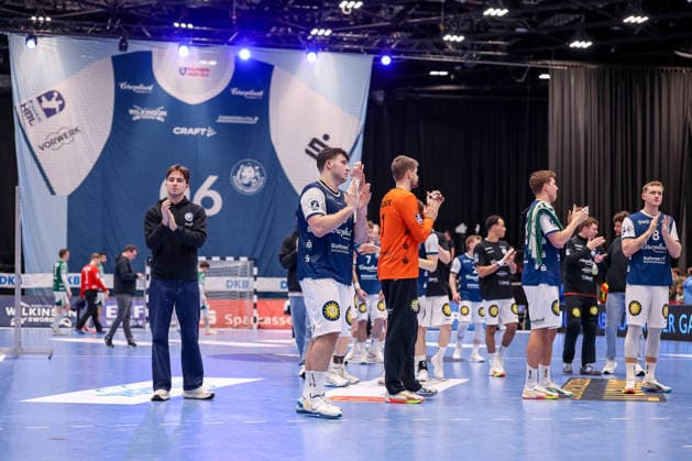 22 02 2026, Handball, HBL, Bergischer HC Füchse Berlin, Mitsubishi Electric HALLE Düsseldorf Disappointed faces at BHC after defeat Aron Seesing BHC 49 disappointed Disappointment North Rhine-Westphalia Germany