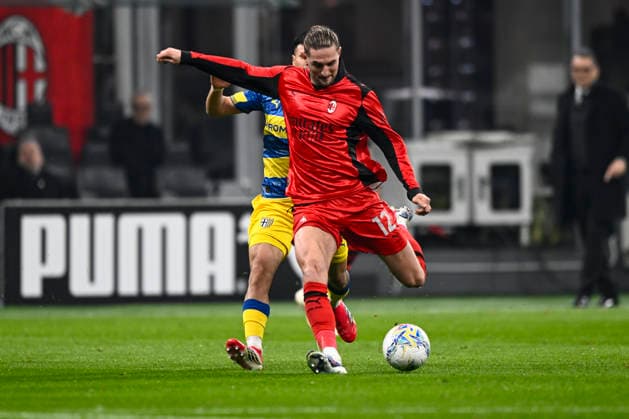2026-02-22 AC Milan v Parma Calcio 1913 - Serie A MILAN, ITALY - FEBRUARY 22: Adrian Rabiot of AC Milan during the Serie A match between AC Milan and Parma Calcio 1913 at Giuseppe Meazza Stadium on February 22, 2026 in Milan, Italy. (Photo by Alberto Gandolfo BSR Agency) Milan Italy Content not available for redistribution in The Netherlands directly or indirectly through any third parties. Copyright: xBSRxAgencyx