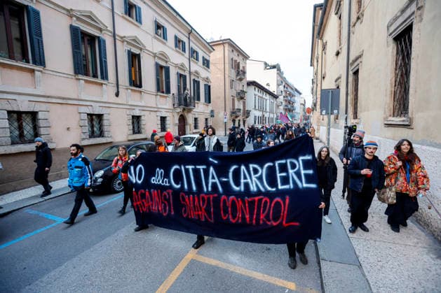 Milano Cortina 2026, closing ceremony, protests in Verona