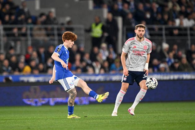 RC Strasbourg Alsace v Olympique Lyonnais - Ligue 1 McDonald s 32 Valentin BARCO (rcsa) during the Ligue 1 McDonald s match between Strasbourg and Lyon at Stade de la Meinau on February 22, 2026 in Strasbourg, France. Strasbourg France  Copyright: xFEPx 776348297