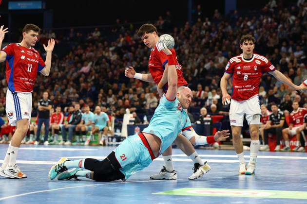 42 Jan Schmidt Handball Sport Verein Hamburg , 21 Arnar Freyr Arnarsson MT Melsungen Handball I Men I Bundesliga Daikin HBL I Season 2025 2026 I 22 Matchday I Handball Sport Verein Hamburg MT Melsungen I 22 02 2026 I Barclays Arena
