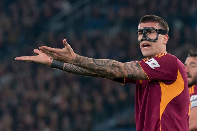 AS Roma v US Cremonese - Serie A Enilive Gianluca Mancini of AS Roma reacts during the serie Serie A Enilive match between AS Roma and US Cremonese at Stadio Olimpico on February 22, 2026 in Rome, Italy Rome Stadio Olimpico Lazio Italy Copyright: xGiuseppexMaffiax 260222_SerieA_Roma-Cremonese_04150