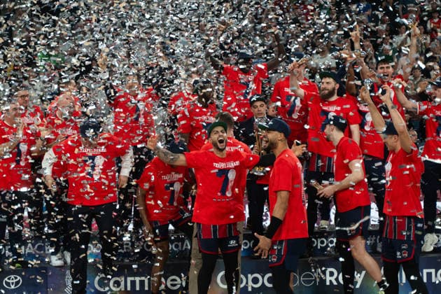 The King presides over the final of the Copa de S M el Rey basketball tournament in Valencia Baskonia players celebrate after winning the final of the Copa de S M el Rey basketball tournament, at the Roig Arena, on February 22, 2026, in Valencia, Comunidad Valenciana Spain The final will see Real Madrid and Baskonia face each other after winning in the semifinals against Valencia Basket and Barça, respectively The Copa del Rey 2026 will be their first direct cup final in the current format in other editions they have crossed paths mostly in the quarterfinals or semifinals, but not in the decisive match 22 FEBRUARY 2026 KING ACB FINAL COPA DEL REY BASKETBALL 2026 VALENCIA ROIG ARENA Valencia Comunidad Valenciana Valencia Comunidad Valenciana Spain  Copyright: xJorgexGilx 7314554
