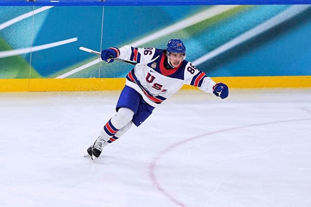 HUGHES Jack Team USA Olympiasieger jubelt nach Tor in der Verlaengerung Eishockey Spiel Kanada - USA Finale 1 : 2 Olympics - Olympische Winterspiele 2026 Mailand - Cortina 06 - 22 Februar 2026 in Italien am 22.02.2026 in Mailand *** HUGHES Jack Team USA Olympic champions cheer after scoring in overtime ice hockey game Canada USA Final 1 2 Olympics Olympic Winter Games 2026 Milan Cortina 06 February 22, 2026 in Italy on February 22, 2026 in Milan Copyright: xx