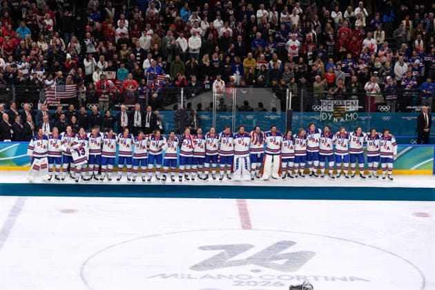 Team USA Olympiasieger Jubel nach Tor durch HUGHES Jack Eishockey Spiel Kanada - USA Finale 1 : 2 Olympics - Olympische Winterspiele 2026 Mailand - Cortina 06 - 22 Februar 2026 in Italien am 22.02.2026 in Mailand *** Team USA Olympic champions cheer after goal by HUGHES Jack Ice Hockey game Canada USA Final 1 2 Olympics Olympic Winter Games 2026 Milan Cortina 06 February 22, 2026 in Italy on February 22, 2026 in Milan Copyright: xx