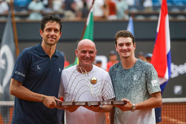 RIO DE JANEIRO (RJ), 22 02 2026- SPORTS TENNIS RIO OPEN - RIO OPEN 2026 ATP, Tennis Herren 500 - Doubles Final, match between Joao FONSECA (BRA) and Marcelo MELO (BRA) champions of Doubles Rio Open 2026, held at the Jockey Club Brasileiro, Rio de Janeiro, this Sunday (22). (Photo: Renan Areias Photo Premium SPP) (Renan Areias, Renan Areias SPP) Copyright: xRenanxAreias,xRenanxAreiasx xSPPx spp-en-ReArReAr-renan_areias_photo_premium_343908