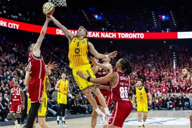 GER, BMW Top Four, Basketball BBL Pokal, Final, BMA365 Bamberg Baskets ALBA Berlin 22 02 2026, SAP Garden, Munich, GER, BMW Top Four, Basketball BBL Pokal, Final, BMA365 Bamberg Baskets ALBA Berlin Sam Griesel ALBA Berlin 5 Photo Alexander Trienitz Munich SAP Garden Bayern Germany