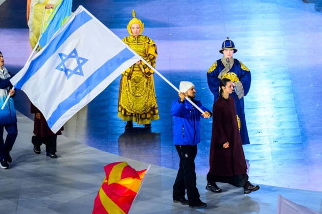260222 Flag bearer Szollos of Israel during the Closing Ceremony of the 2026 Winter Olympics on February 22, 2026 in Verona. Photo: Mathias Bergeld BILDBYRAN kod MB MB1342 Olympic Games, Olympische Spiele, Olympia, OS olympics winter olympics os ol olympiska spel vinter-os olympiske leker milano cortina 2026 milan cortina 2026 milano cortina 2026 olympic games milano cortina 2026 winter olympic games milano cortina-os milano cortina-ol vinter-ol 16 bbeng avslutningsceremoni closing ceremony *** 260222 Flag bearer Szollos of Israel during the Closing Ceremony of the 2026 Winter Olympics on February 22, 2026 in Verona Photo Mathias Bergeld BILDBYRAN code MB MB1342 olympic games olympics winter olympics os ol olympiska spel vinter os olympiske leker milano cortina 2026 milan cortina 2026 milano cortina 2026 olympic games milano cortina 2026 winter olympic games milano cortina os milano cortina ol winter ol 16 bbeng avslutningsceremoni closing ceremony  Copyright: MATHIASxBERGELD BB260222MB060