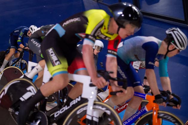 Action from the second heat of the Mens Points Race. Lloyds National Track cycling, Rad, Radsport, Bahnrad, Bahn Championship, National Cycling Centre, Manchester, England, 22nd Feb 2026. Copyright: xSeanxWalshx Sportspressphoto_SPR96554