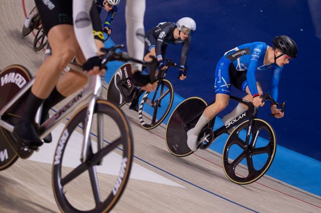 Action from the second heat of the Mens Points Race. Lloyds National Track cycling, Rad, Radsport, Bahnrad, Bahn Championship, National Cycling Centre, Manchester, England, 22nd Feb 2026. Copyright: xSeanxWalshx Sportspressphoto_SPR96553
