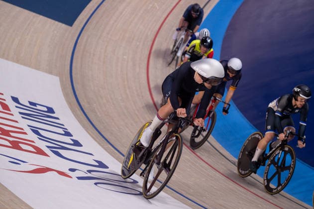 Action from the second heat of the Mens Points Race. Lloyds National Track cycling, Rad, Radsport, Bahnrad, Bahn Championship, National Cycling Centre, Manchester, England, 22nd Feb 2026. Copyright: xSeanxWalshx Sportspressphoto_SPR96559