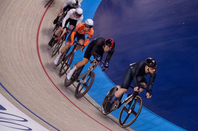 Action from the second heat of the Mens Points Race. Lloyds National Track cycling, Rad, Radsport, Bahnrad, Bahn Championship, National Cycling Centre, Manchester, England, 22nd Feb 2026. Copyright: xSeanxWalshx Sportspressphoto_SPR96560