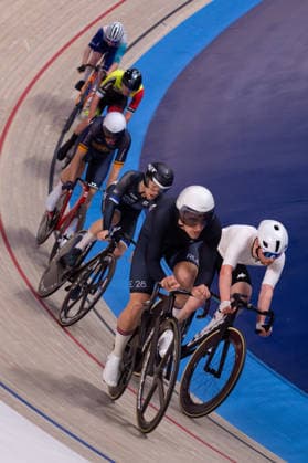 Action from the second heat of the Mens Points Race. Lloyds National Track cycling, Rad, Radsport, Bahnrad, Bahn Championship, National Cycling Centre, Manchester, England, 22nd Feb 2026. Copyright: xSeanxWalshx Sportspressphoto_SPR96565