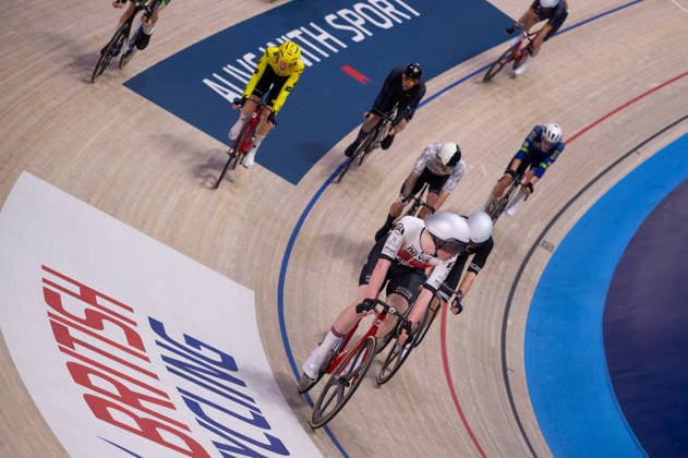 Action from the second heat of the Mens Points Race. Lloyds National Track cycling, Rad, Radsport, Bahnrad, Bahn Championship, National Cycling Centre, Manchester, England, 22nd Feb 2026. Copyright: xSeanxWalshx Sportspressphoto_SPR96579