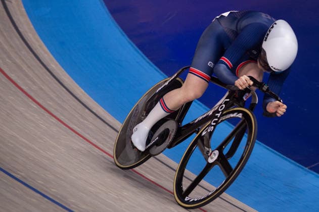 Lauren Bell in action in the Womens Spirnt quarter finals. Lloyds National Track cycling, Rad, Radsport, Bahnrad, Bahn Championship, National Cycling Centre, Manchester, England, 22nd Feb 2026. Copyright: xSeanxWalshx Sportspressphoto_SPR96592