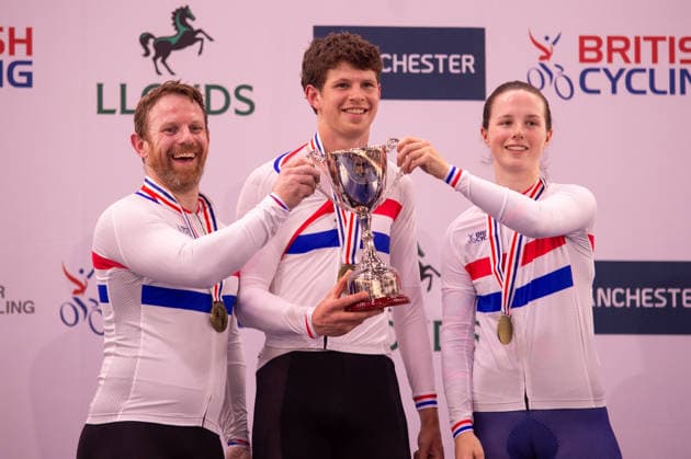 The Trio win the Mixed Para Team Sprint. Lloyds National Track cycling, Rad, Radsport, Bahnrad, Bahn Championship, National Cycling Centre, Manchester, England, 22nd Feb 2026. Copyright: xSeanxWalshx Sportspressphoto_SPR96652