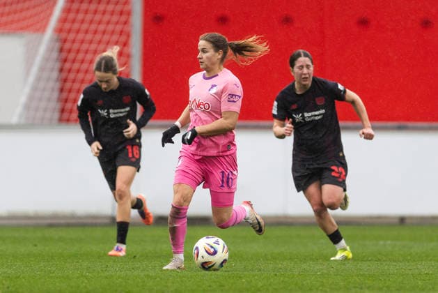 Google Pixel Frauen Bundesliga Bayer 04 Leverkusen TSG 1899 Hoffenheim 22 02 2026 Dominika Grabowska TSG 1899 Hoffenheim, 16 on matchday 19 of the Google Pixel Frauen Bundesliga in the match between Bayer 04 Leverkusen and TSG 1899 Hoffenheim on 22 02 2026 at Ulrich Haberland Stadion in Leverkusen Copyright: xBEAUTIFULxSPORTS Meuselx