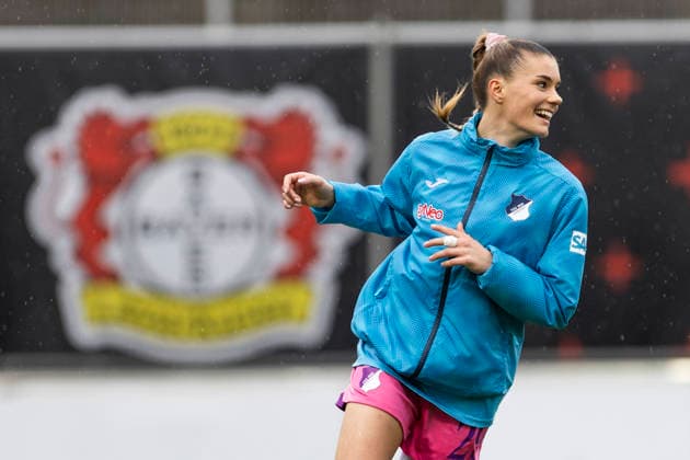 Google Pixel Frauen Bundesliga Bayer 04 Leverkusen TSG 1899 Hoffenheim 22 02 2026 Selina Cerci TSG 1899 Hoffenheim, 29 laughs on matchday 19 of the Google Pixel Frauen Bundesliga before the match between Bayer 04 Leverkusen and TSG 1899 Hoffenheim on 22 02 2026 at the Ulrich Haberland Stadium in Leverkusen Copyright: xBEAUTIFULxSPORTS Meuselx