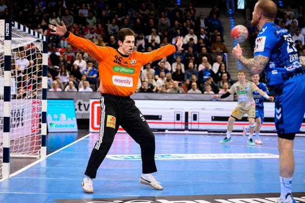 Stuttgart HBL 25 26 TVB Stuttgart TSV Hannover Burgdorf Goalkeeper Joel Birlehm Hannover Stuttgart Porsche Arena Baden Württemberg Germany
