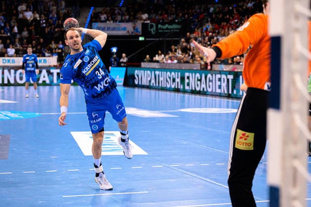 Stuttgart HBL 25 26 TVB Stuttgart TSV Hannover Burgdorf Kai Häfner Haefner Stuttgart Stuttgart Porsche Arena Baden Württemberg Germany