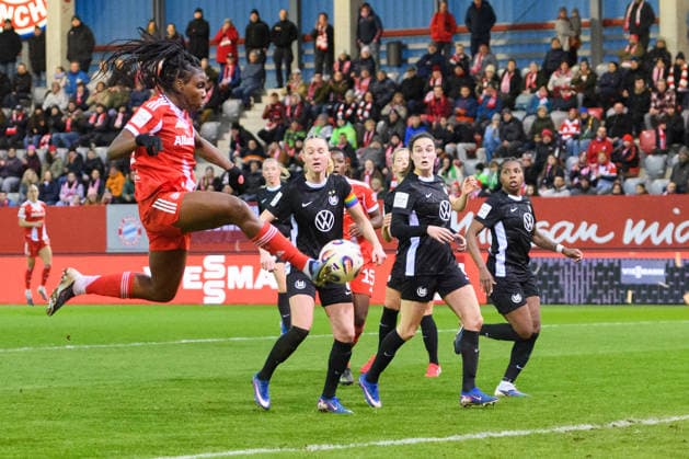 General scene in the box with Edna Imade (29 FC Bayern Munich) striking the ball during the Google Pixel Frauen-Bundesliga match between FC Bayern Munich and VfL Wolfsburg at FC Bayern Campus Munich, Germany. Copyright: xSvenxBeyrich SPPx Sportspressphoto_SPR96770