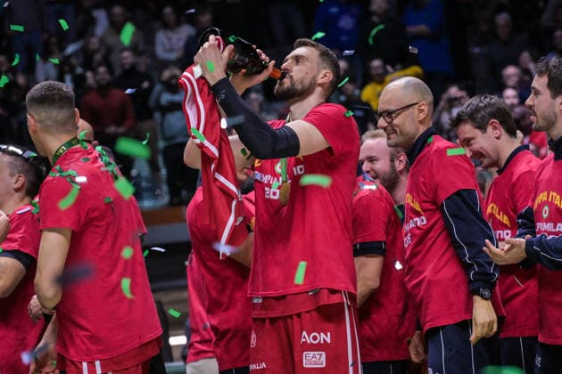 BASKET - Coppa Italia - Frecciarossa Final Eight 2026 - Final - EA7 Emporio Armani Milano vs Bertram Derthona Tortona EA7 Emporio Armani Milano lifts the cup after winning the final match against Bertram Derthona Tortona for the Final Eight of the Coppa Italia Frecciarossa LBA 2026, at the Inalpi Arena in Turin. Turin Italy  Copyright: xIPAxSport ABACAx