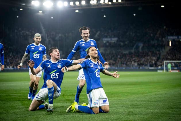 FOOTBALL : Racing Strasbourg vs Olympique Lyonnais - ligue 1 - Strasbourg - 21 2 26 Joie des joueurs de l equipe de Racing Strasbourg apres le but de Diego Moreira 7 (RCS) Joaquin Panichelli 9 (RCS) Julio Encisco 19 (RCS) Ben Chilwell 3 (RCS)  Copyright: xElyxandroxCEGARRAx