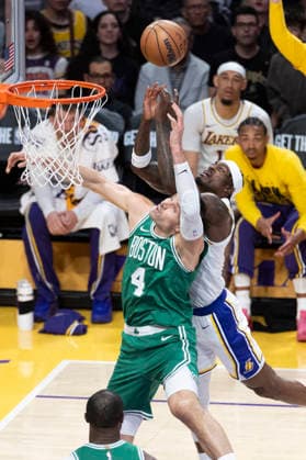 February 22, 2026, Los Angeles, California, USA: Los Angeles LakersÃ¢â‚¬â ¢ Jarred Vanderbilt (2) vies for the ball against Boston CelticsÃ¢â‚¬â ¢ Nikola Vucevic (4) during an NBA, Basketball Herren, USA basketball game at Crypto.com Arena on Sunday, Feb. 22, 2026 in Los Angeles. NBA 2026: Celtics 111: 89 Lakers  - ZUMAc68_ 20260222_zaf_c68_037 Copyright: xRingoxChiux