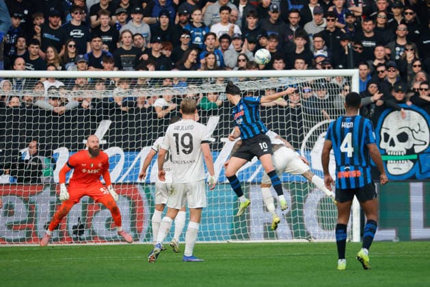 February 22, 2026, Bergamo, Italy: Lazar Samardzic of Atalanta BC seen in action during the Italian Serie A soccer match between Atalanta BC and SSC Napoli at New Balance Arena. Final score; Atalanta BC 2:1 SSC Napoli Bergamo Italy - ZUMAs197 20260222_aaa_s197_180 Copyright: xEmanuelexPennacchiox