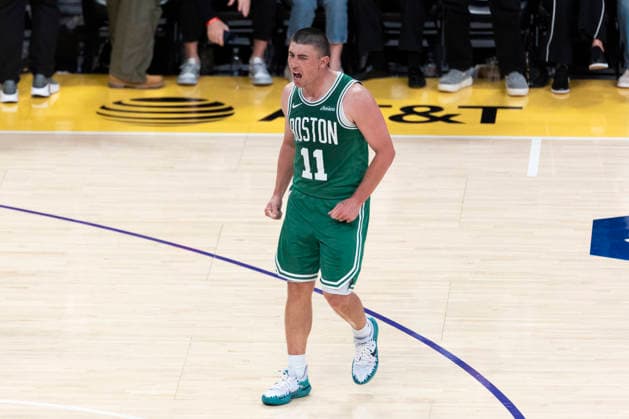February 22, 2026, Los Angeles, California, United States: Boston CelticsÃ¢â‚¬â ¢ Payton Pritchard (11) reacts after hitting a 3-point shot against the Los Angeles Lakers during an NBA, Basketball Herren, USA basketball game at Crypto.com Arena on Sunday, Feb. 22, 2026 in Los Angeles. Los Angeles United States - ZUMAs197 20260222_aaa_s197_310 Copyright: xRingoxChiux
