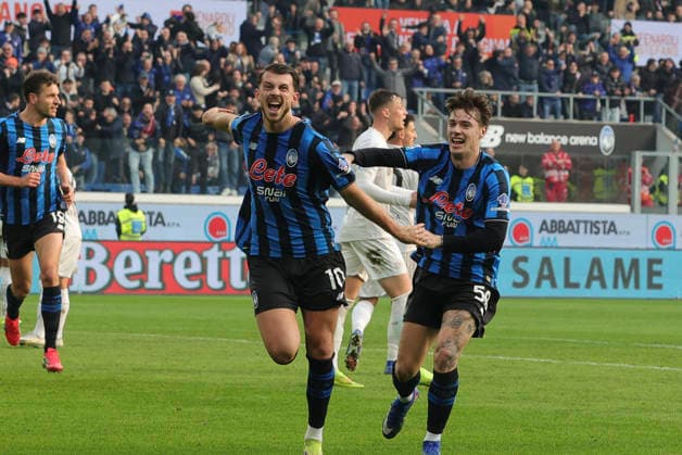Atalanta BC v SSC Napoli - Serie A Lazar Samardzic of Atalanta BC celebrates after scoring during the Atalanta BC vs SSC Napoli, 26th Serie A Enilive 2025-26 game at New Balance Arena in Bergamo, Italy, on February 22, 2026. Bergamo Italy  Copyright: xDavidexCasentinix originalFilename:casentini-atalanta260222_npWFx.jpg