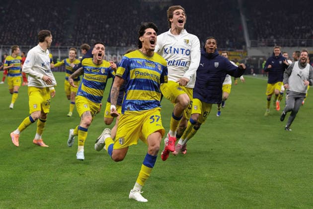 AC Milan vs Parma Calcio Italy, Milan, 2026 02 22: Mariano Troilo (Parma) scores by header and celebrates the 1-0 goal at 80 during soccer game AC Milan vs Parma Calcio, Serie A Enilive 2025-2026 day 26 at San Siro Stadium Milan Lombardy Deutschland Copyright: xFabrizioxAndreaxBertanix